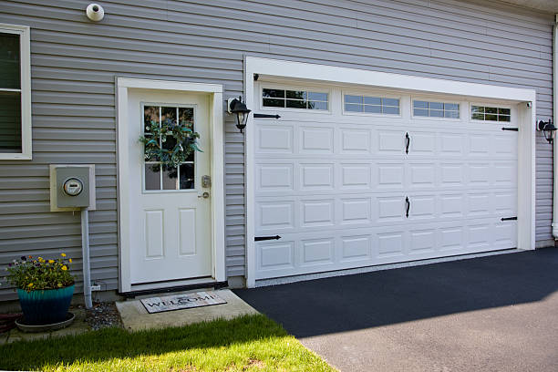 24/7 Emergency Garage Door Panel Replacement experts in Grant County County, OR